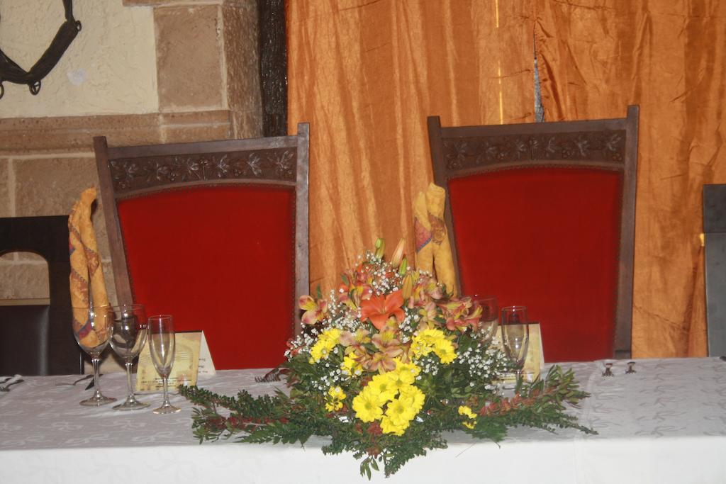 Hostal Restaurante La Diligencia Cunit Kültér fotó