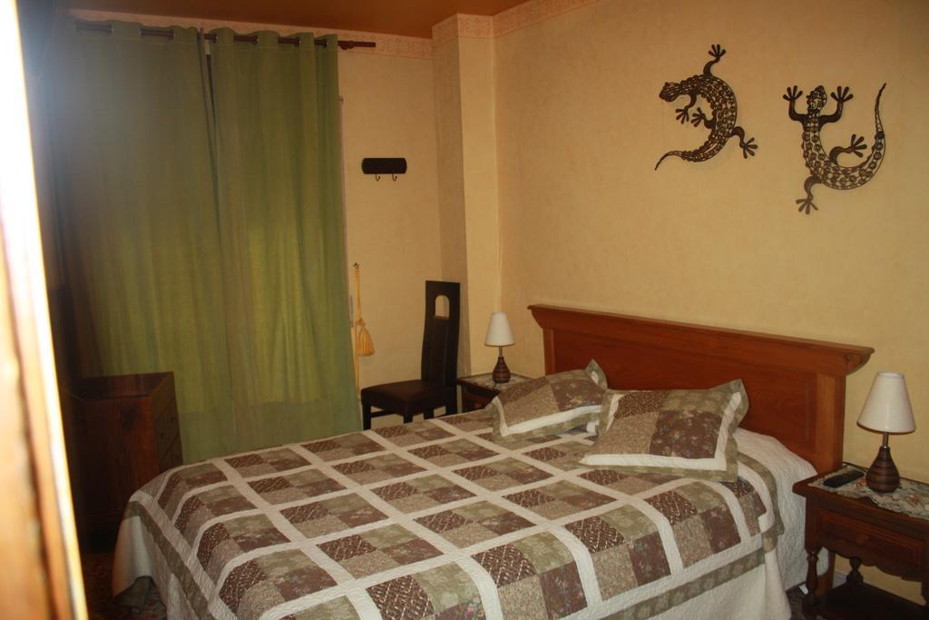 Hostal Restaurante La Diligencia Cunit Szoba fotó