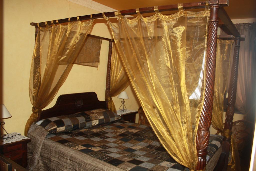 Hostal Restaurante La Diligencia Cunit Szoba fotó