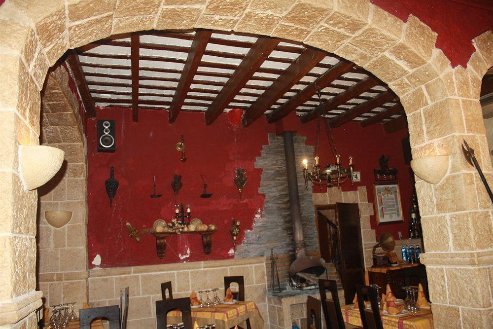 Hostal Restaurante La Diligencia Cunit Kültér fotó