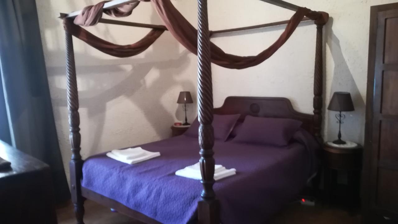 Hostal Restaurante La Diligencia Cunit Kültér fotó