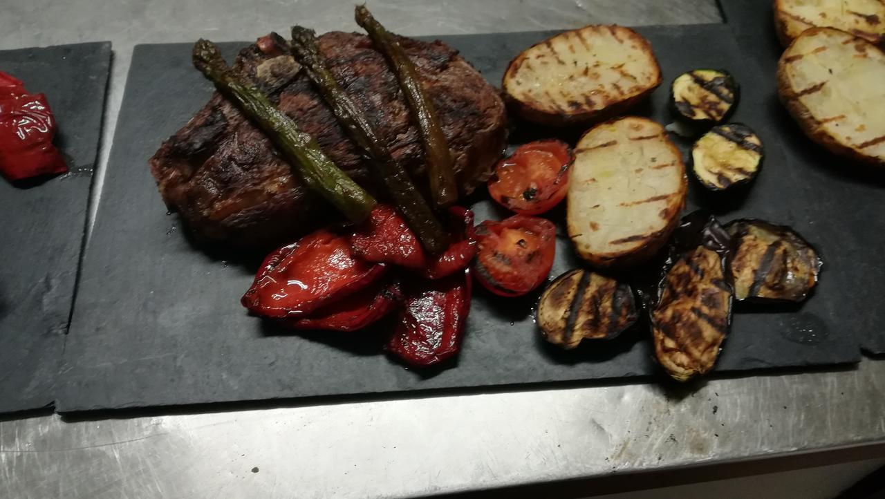 Hostal Restaurante La Diligencia Cunit Kültér fotó