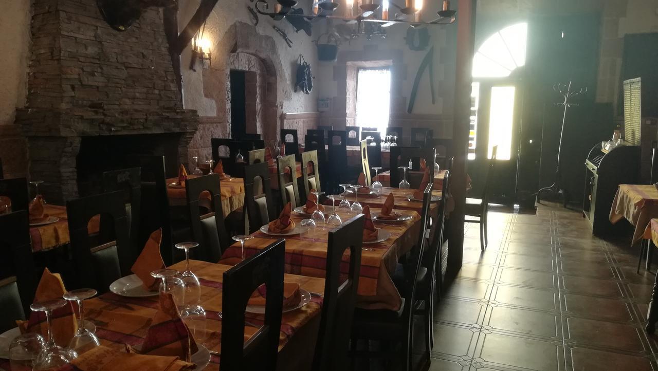 Hostal Restaurante La Diligencia Cunit Kültér fotó